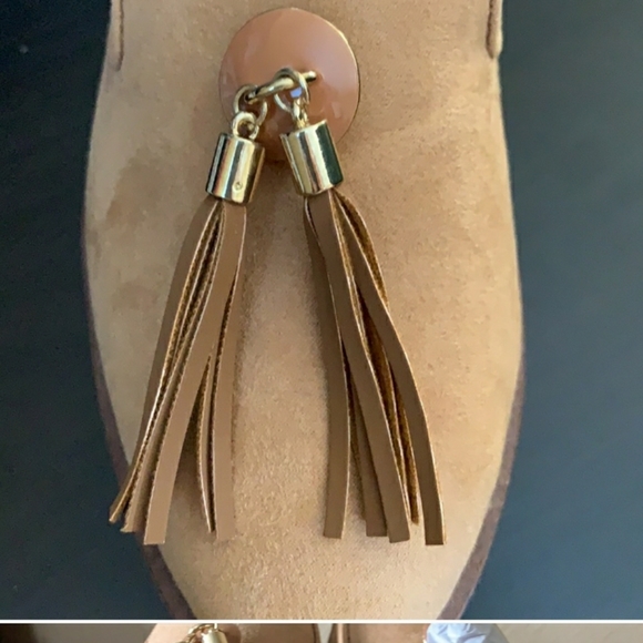 Lindsay Phillips Dayna Tassel Loafer w/Chaz Snaps - Picture 3 of 4